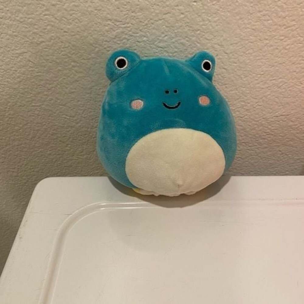 EUC REVERSABLE SQUISHMALLOW​​​​​​​​